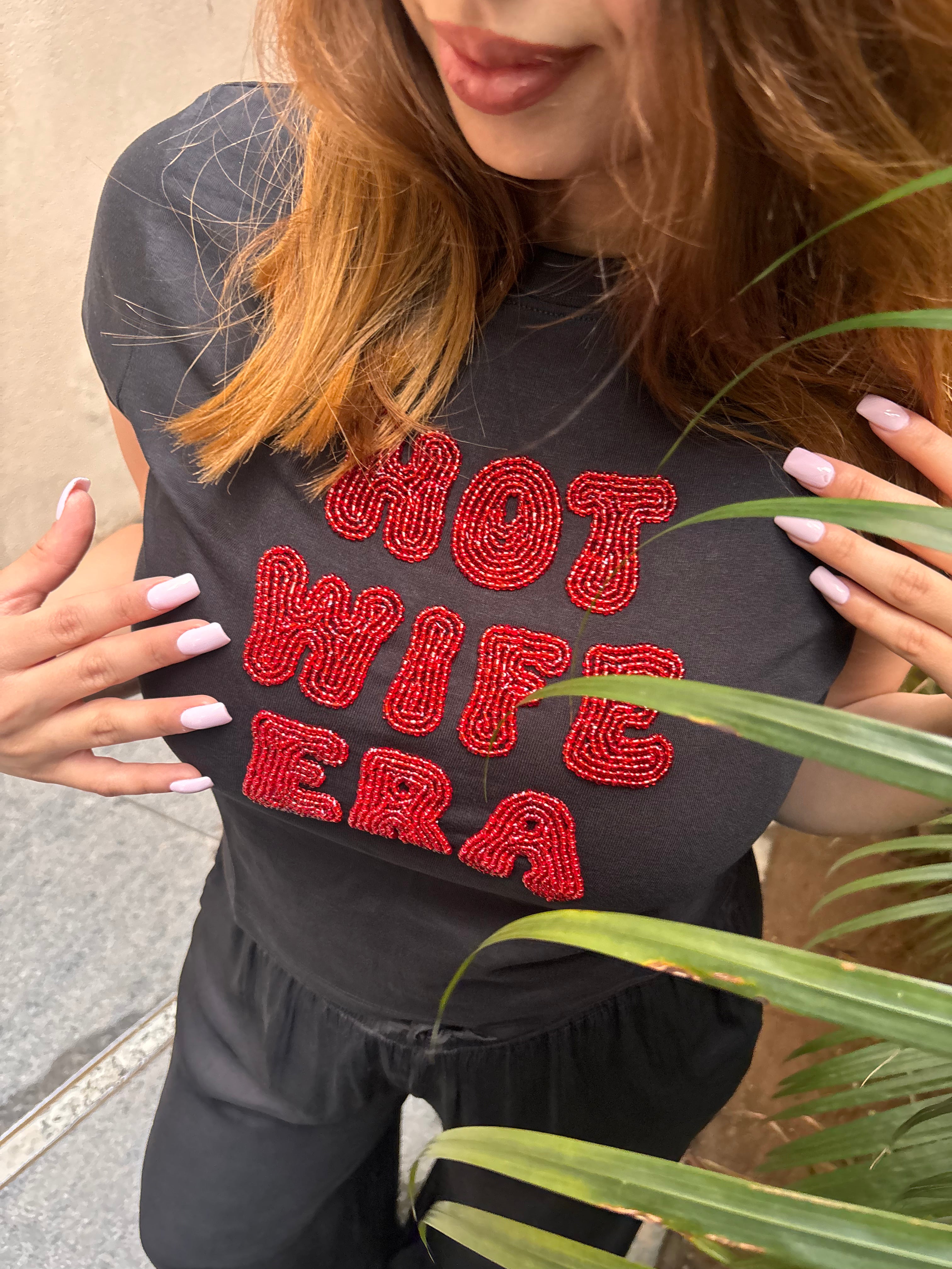 HOT WIFE ERA TEE